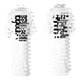 カヴァディを演じる少女を決して過小評価しない Tシャツ - Kawaiitshirt