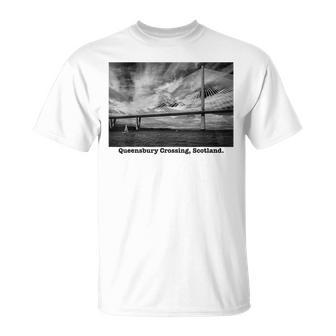 クイーンズベリークロッシング スコットランド 写真 風景 B&W ライト Tシャツ - Kawaiitshirt