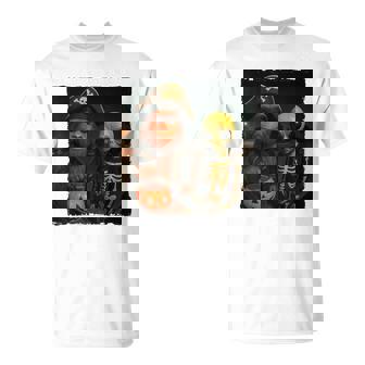 ビッグフットエイリアン 面白い ハロウィン トリック ドア カメラビュー Tシャツ - Kawaiitshirt