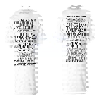 ヴィンテージ 1970 男性用 レトロ 面白い 1970 誕生日 Tシャツ - Kawaiitshirt