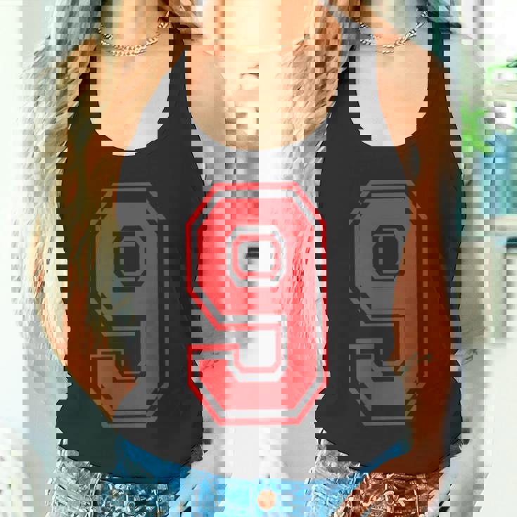 9番のスポーツスタイル。赤。 タンクトップ