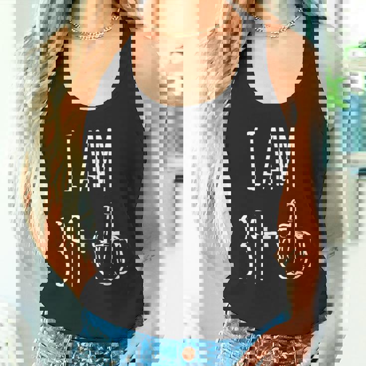 I Am 39 Plus 1 中指 40歳の誕生日 タンクトップ