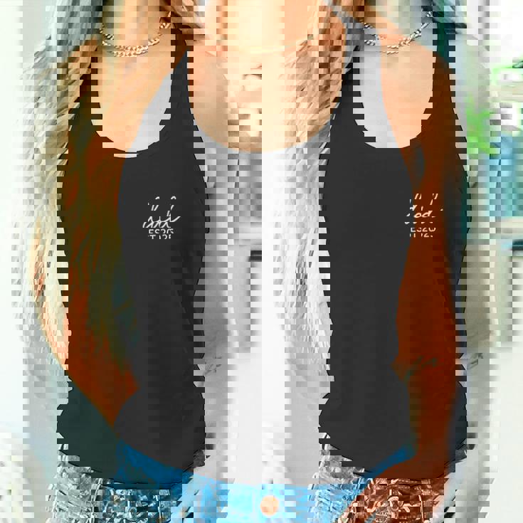 Dad Est 2025 赤ちゃんのお父さんが初めて父の日になることを期待 タンクトップ