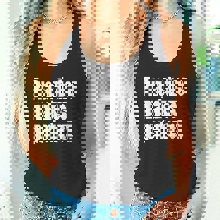 Practice Makes Perfect 継続は力なり 英語 文字入り 格言 黒 他カラー メンズ レディース タンクトップ