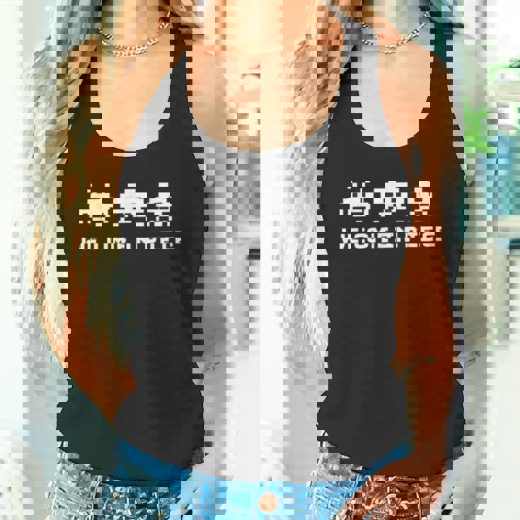 We Come In Piece レトロゲーム 90年代アーケードゲームピクセルアート タンクトップ