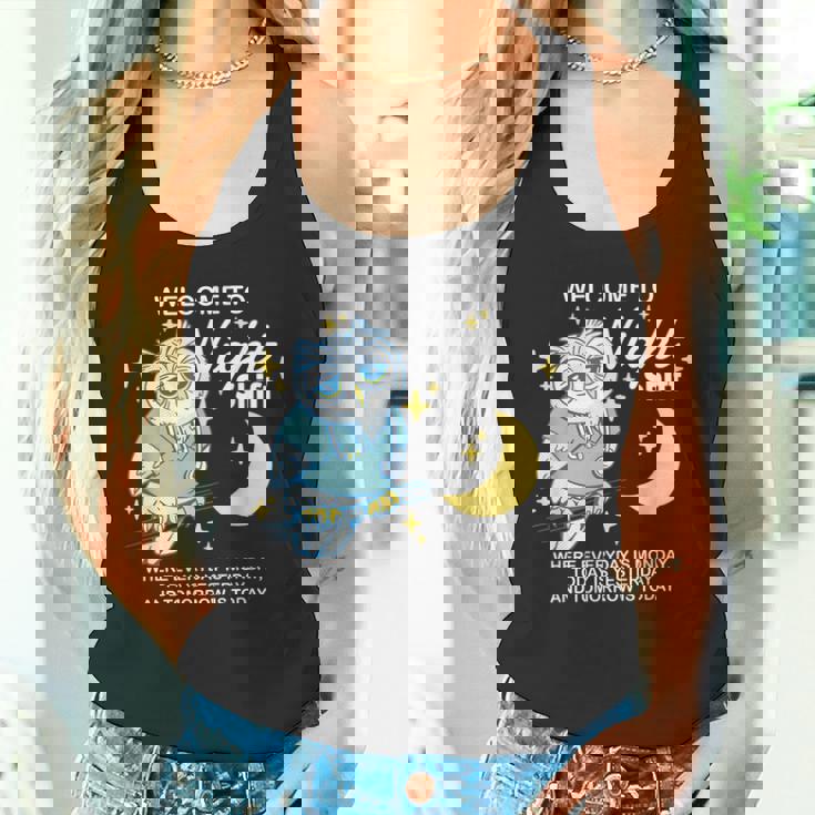 Willkommen Zur Nacht Arbeit Wo Jeder Tag Ein Monday Ist タンクトップ