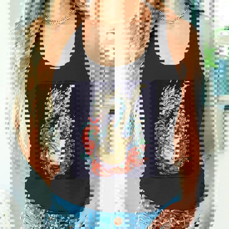 このドラゴンギターステートメントでステージをライトアップ。 タンクトップ