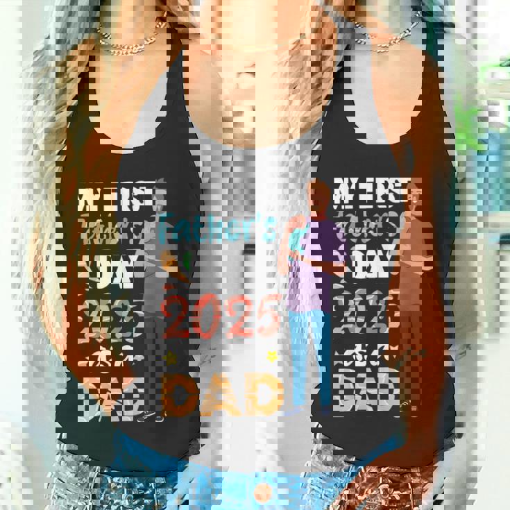 はじめての父の日2025年 赤ちゃんの誇り高きパパを持つお父さんとして タンクトップ