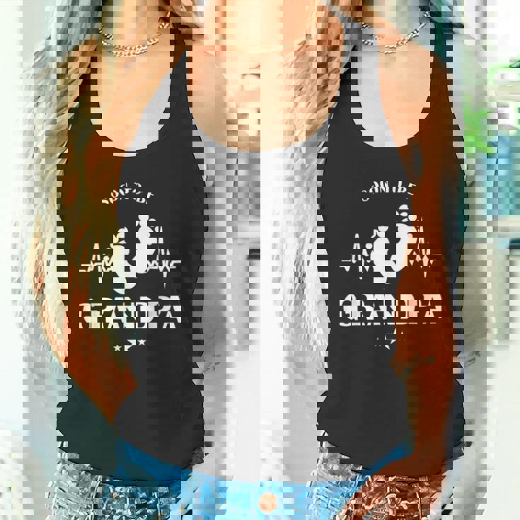 もうすぐおじいちゃん、新しいおじいちゃんになる タンクトップ