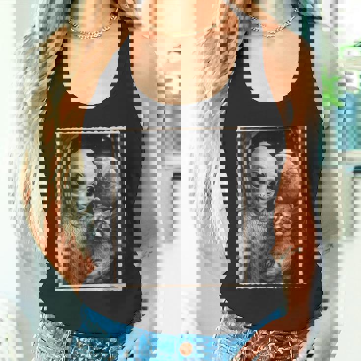 アライグマとエイリアンセルフィー、Ufo&地球写真、面白いエイリアン タンクトップ