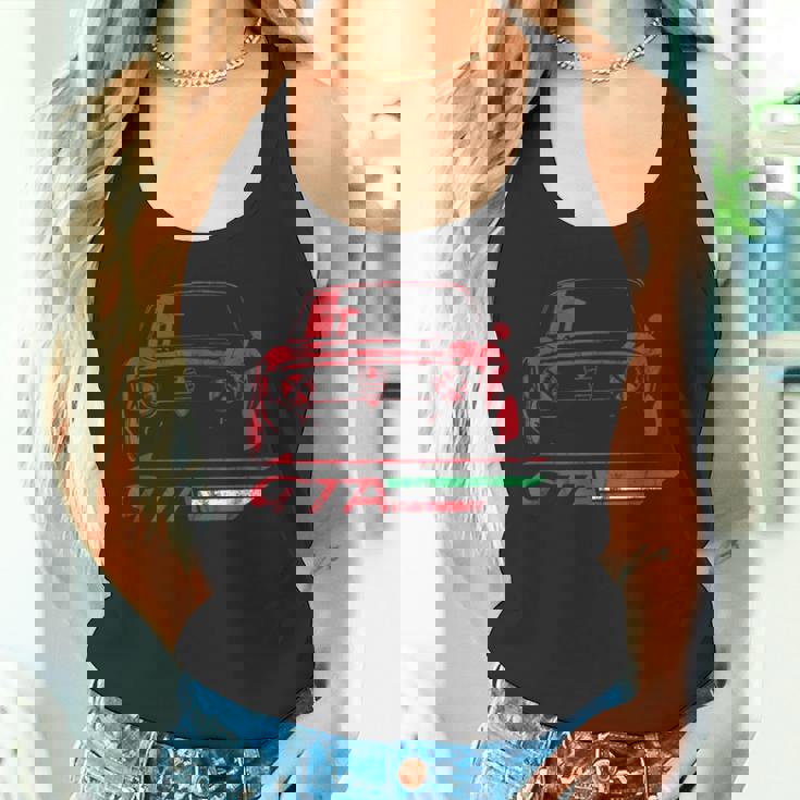 イタリアのクラシックスポーツカーイタリアンスタイルの自動車デザイン タンクトップ