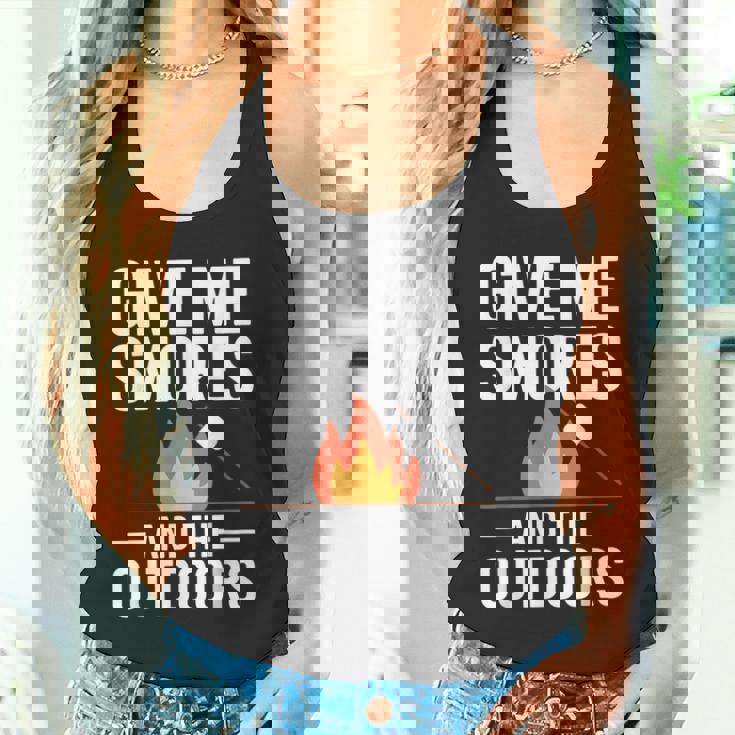 キャンプ&ハイカー向け、スモーズアンドザアウトドアデザインを与えてください タンクトップ