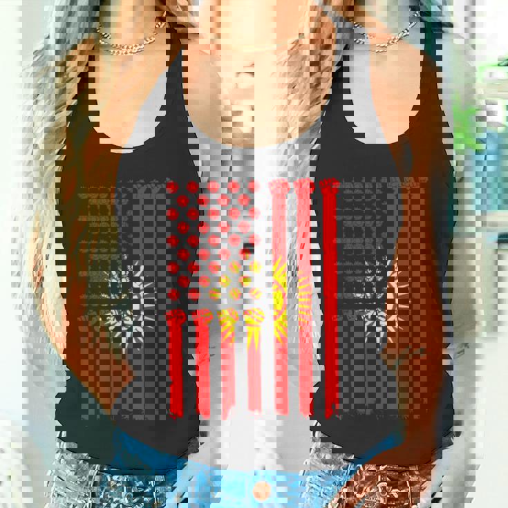 キルギス アメリカ 手拳 キルギス ルーツ アメリカ キルギス 国旗 タンクトップ