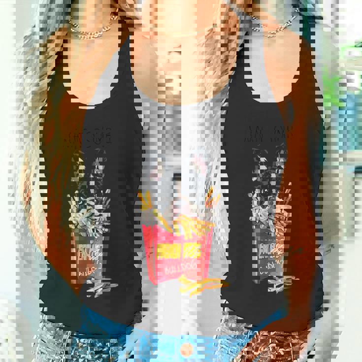 クールなフレンチブルドッグがフライドポテトを食べるグラフィッククールなデザイン。 タンクトップ