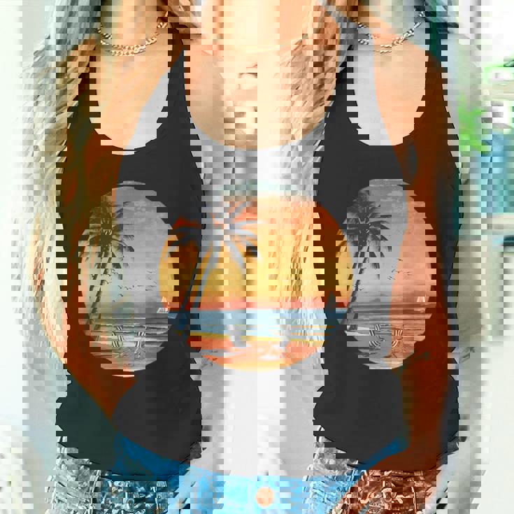 サンセット ビーチ ヤシの木 夏 バイブ レトロ トロピカル 夏 ビーチ タンクトップ