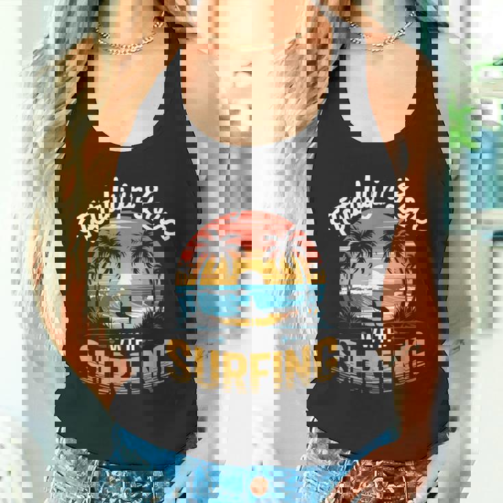 サーフィンサーフボードが大好き。メンズサーフボーダー用。 タンクトップ