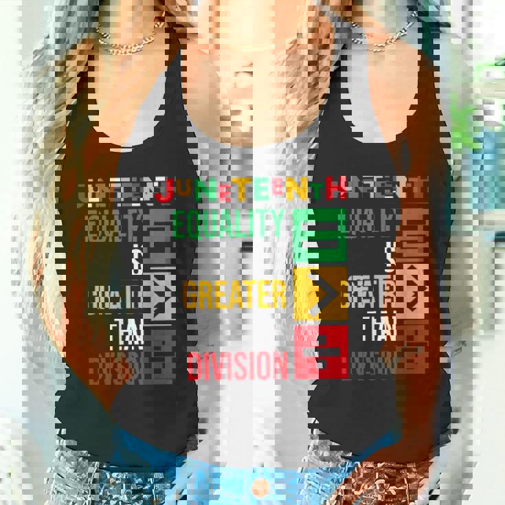 ジューンティーンスの平等は分裂よりも大きい タンクトップ