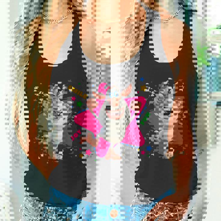 スター・ジョイ・ブーバは笑って楽しんでいる。 タンクトップ