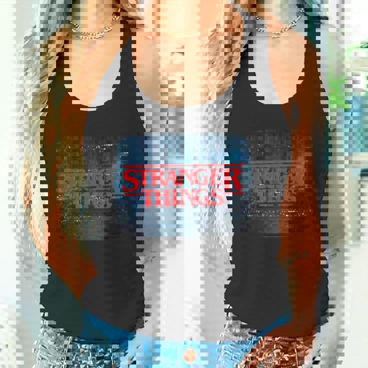 ストレンジャー・シングス ロゴ テレビ画面 ファン 記念品 タンクトップ