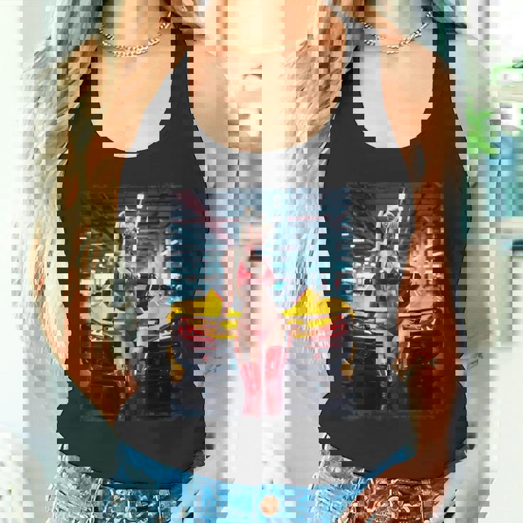 セクシーガールグラフィックtシャツ セクシーブロンドビキニモデル&車 タンクトップ