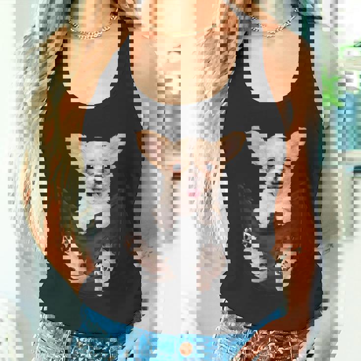 チワワ犬愛好家のためのポケットに入った面白いチワワ犬。 タンクトップ