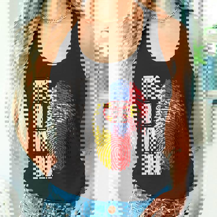 ドイツとセルビアのdna遺産フラグ タンクトップ