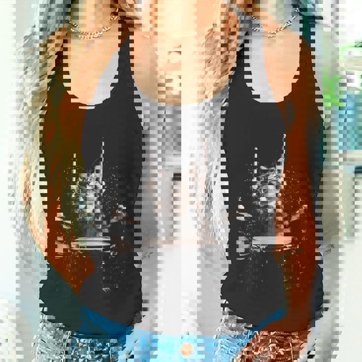 ドラムを叩く猫 面白い猫 ドラマー メンズ 半袖 おもしろ タンクトップ