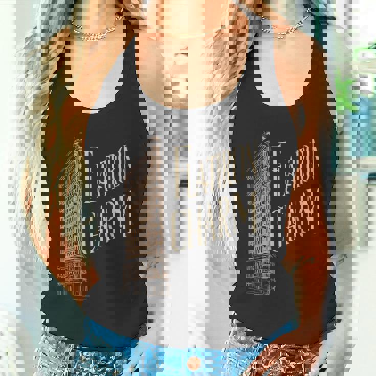 ニューヨークチャームフラットアイアンビルディング タンクトップ