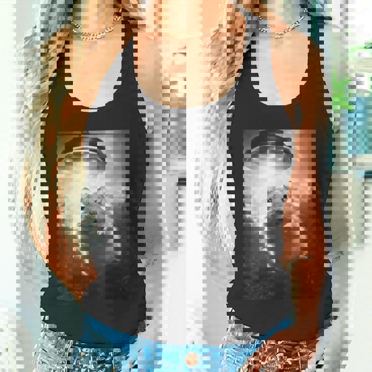 ハムスターを追うufo、クレイジーな動物、面白いハムスター タンクトップ