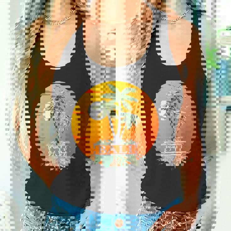 バリ島 熱帯雨林 ジャングル ハイキング ウブド ヌサペニダ ギフト お土産 島 インドネシア 夕日 休暇 ギリ諸島 タンクトップ