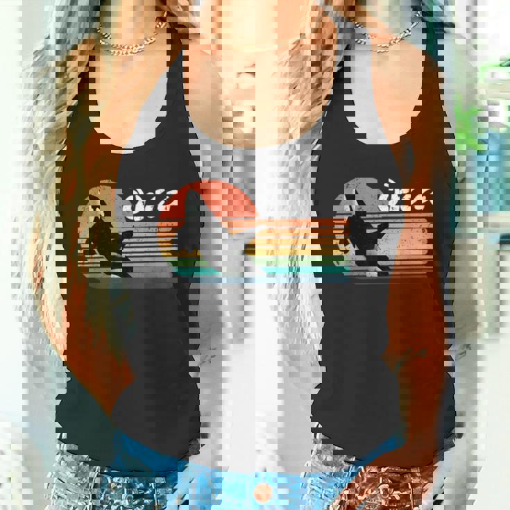 ビンテージ シャチ デザイン レトロ 美的 海 恋人 海 イルカ タンクトップ