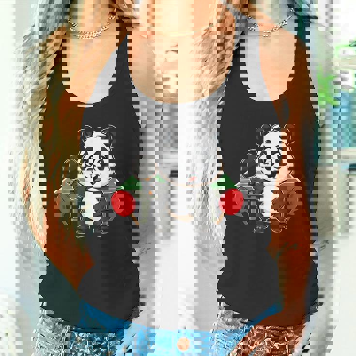 ピンポン卓球をするかわいいパンダ タンクトップ