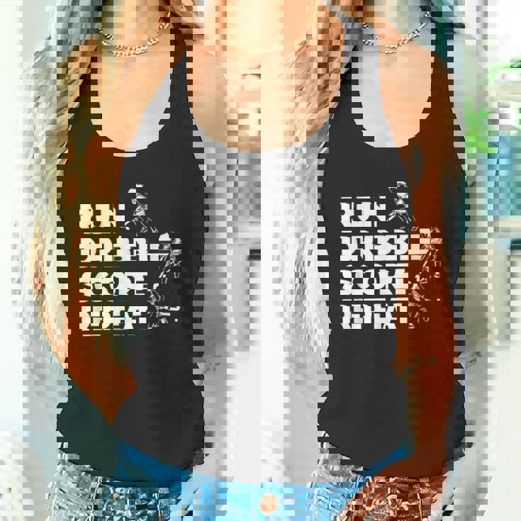 フィールドホッケー選手のテクニック タンクトップ