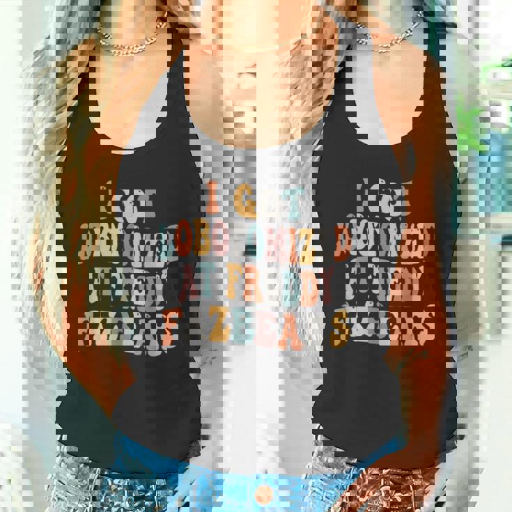 フレディ・フェイズベアーズのおもしろいミームでロボトミーされてしまった タンクトップ