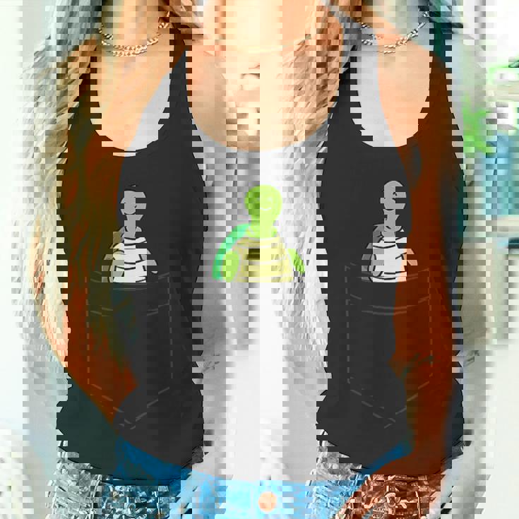 ポケットに入った亀 かわいいポケット ウミガメ タンクトップ