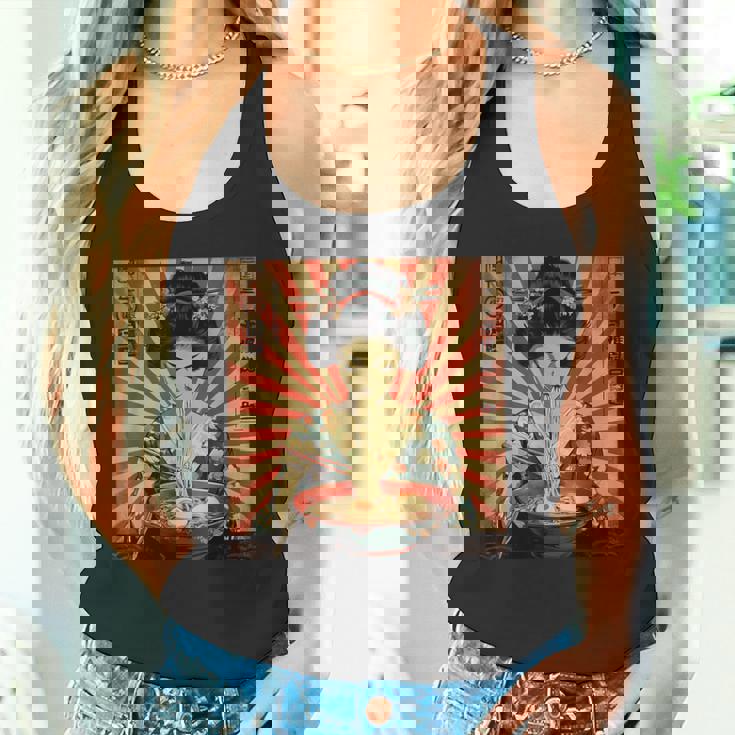 ラーメンをすする芸者 タンクトップ