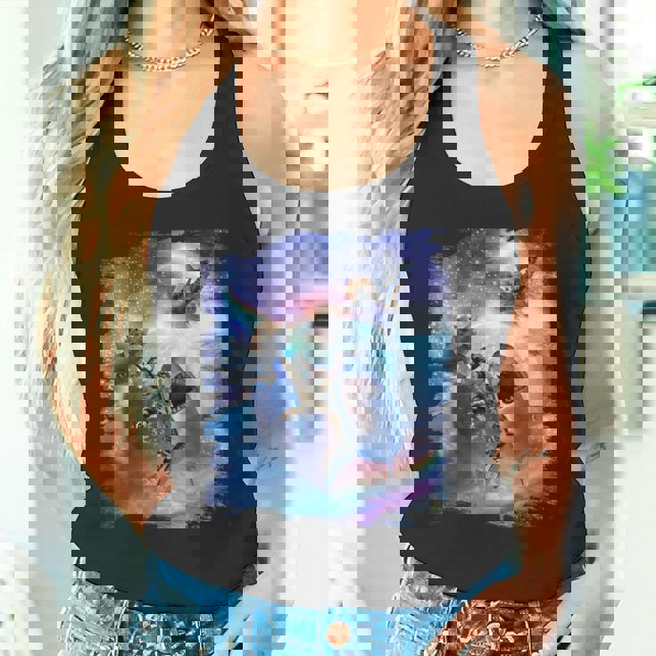 レインボーギャラクシー 宇宙に乗るサメに乗る猫 タンクトップ