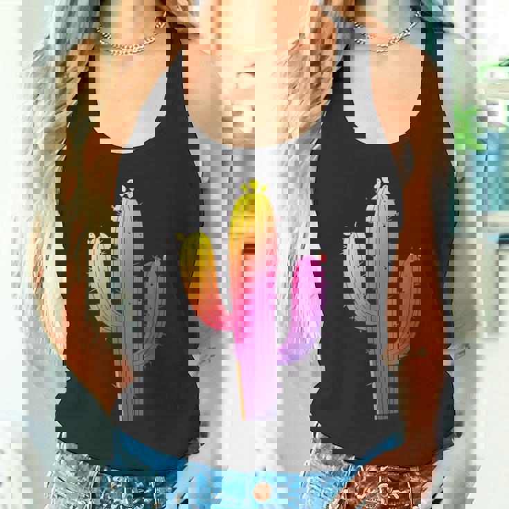 レインボーサボテン 砂漠の夕日と太陽の雰囲気 タンクトップ