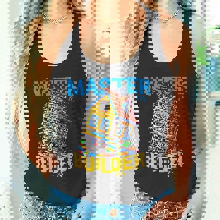 レゴのレンガ造りマスタービルダー面白い曲がった家。 タンクトップ