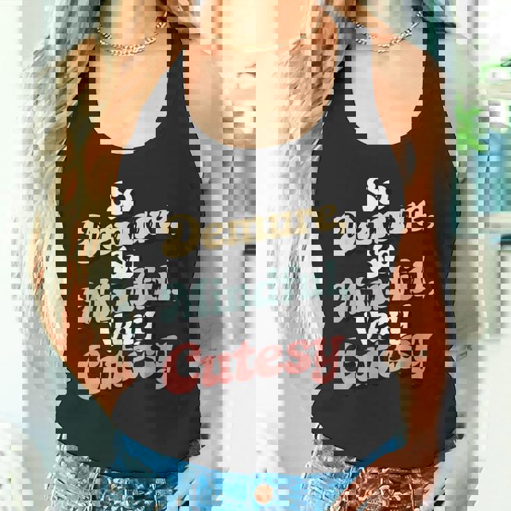 ヴィンテージ とても控えめで、とてもマインドフルで、とてもキュートでレトロな控えめなピンク。 タンクトップ