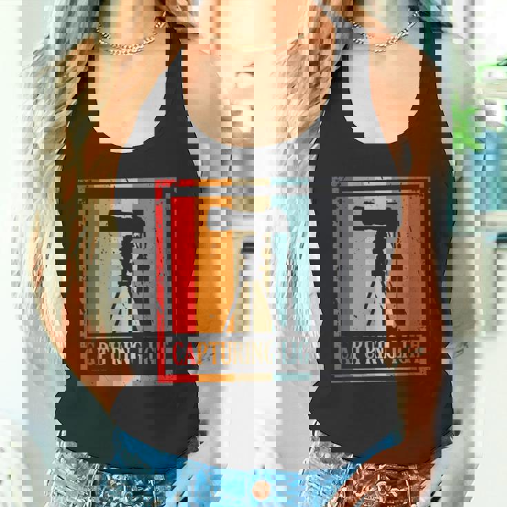 写真家 カメラ 写真撮影 デジタルカメラ タンクトップ