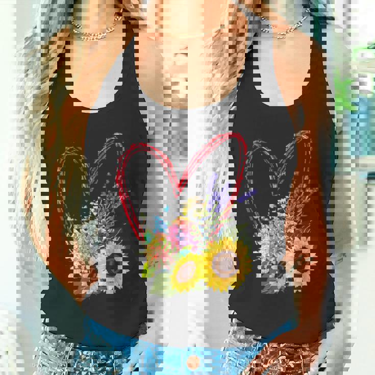 夏の花のデザイン、ひまわり、ラベンダー、アジサイ タンクトップ