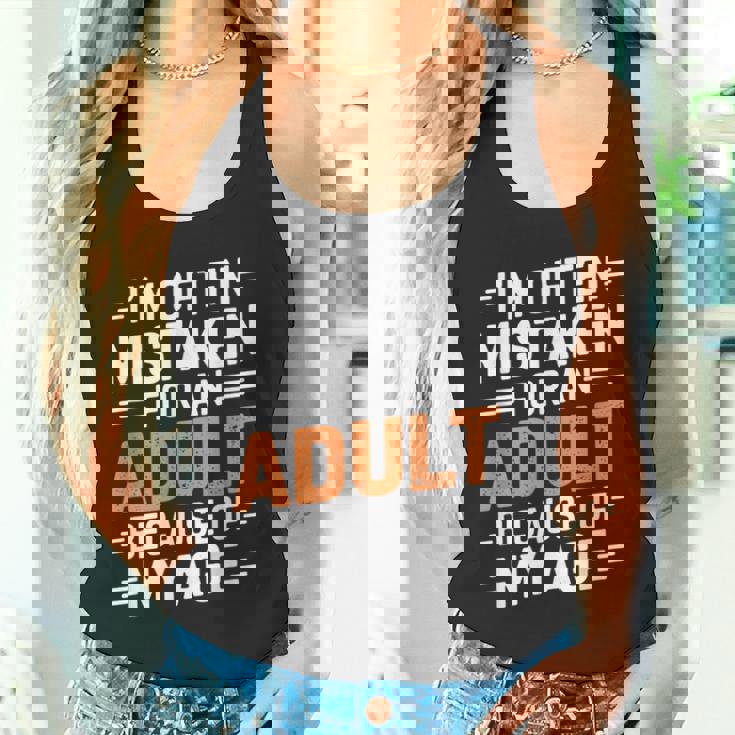 年齢のせいでよく大人と間違われる タンクトップ