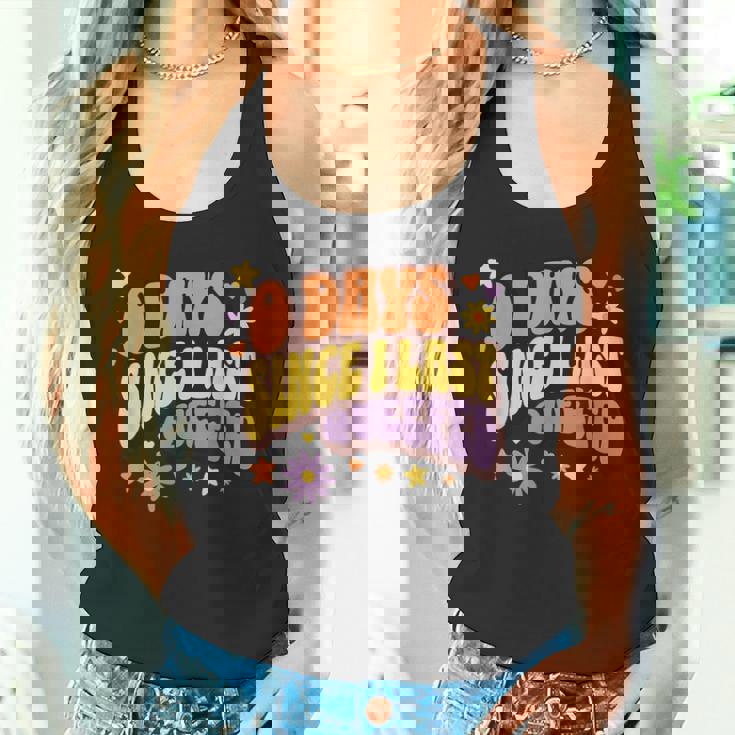 最後のキューフィングから0日間 キューフィング Queef 恥ずかしい タンクトップ