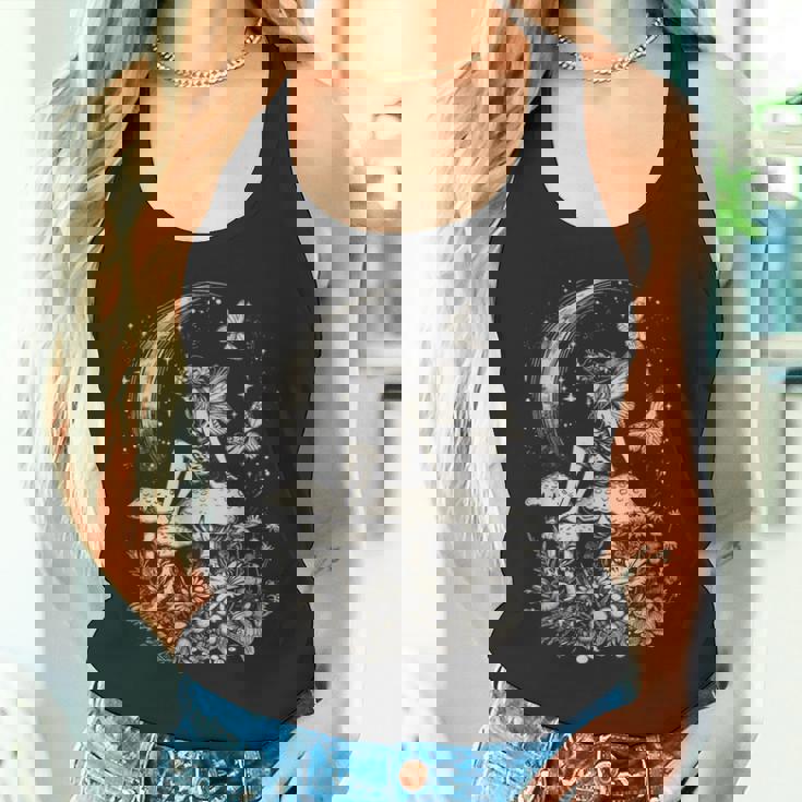 月と星の下のキノコに座る妖精 タンクトップ