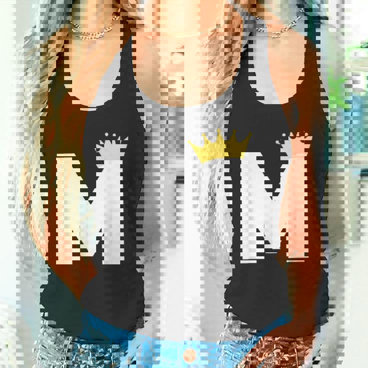 英文字 M 大文字 アルファベット モノグラム イニシャル キング クイーン クラウン タンクトップ