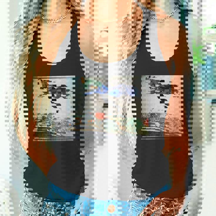 街の上で タンクトップ