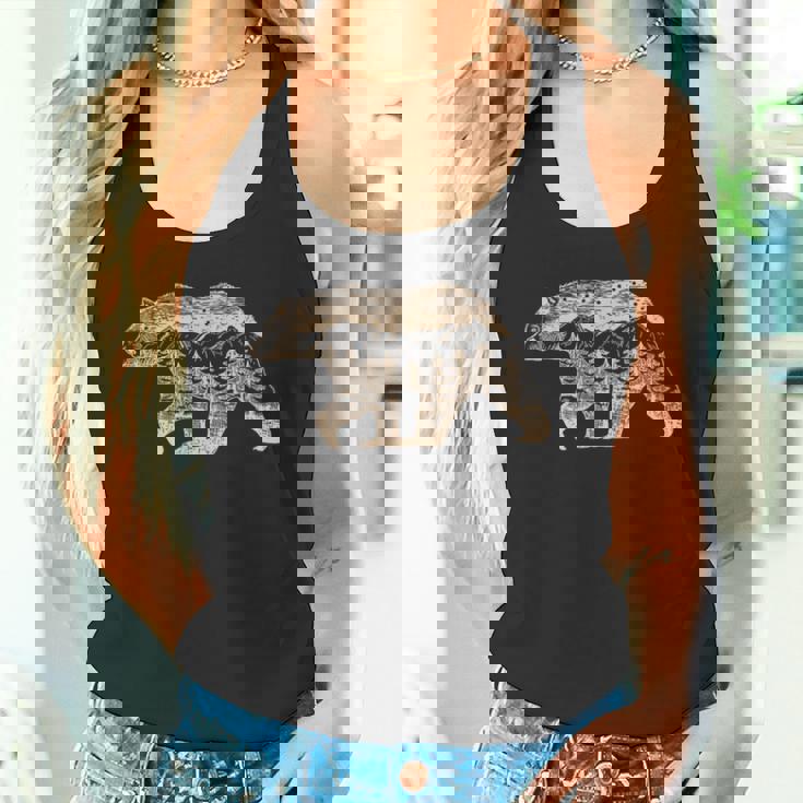 野生動物 レトロ 野生動物 クマ アウトドア 自然 森林 木 タンクトップ