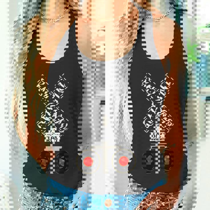 鉄道 踏切 ライト トラック 道路標識 タンクトップ