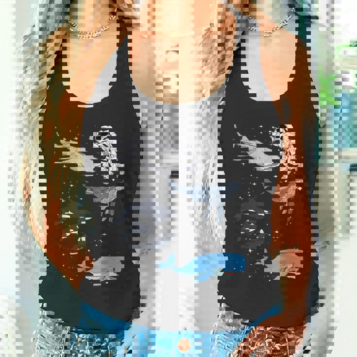 銀河 宇宙 ジンベエザメ シロイルカ ザトウクジラ 海洋 オルカ クジラ タンクトップ